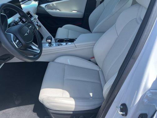 2025 Genesis G70 2.5T RWD