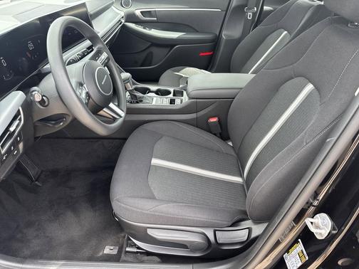 Abyss Black 2026 Hyundai SONATA SE