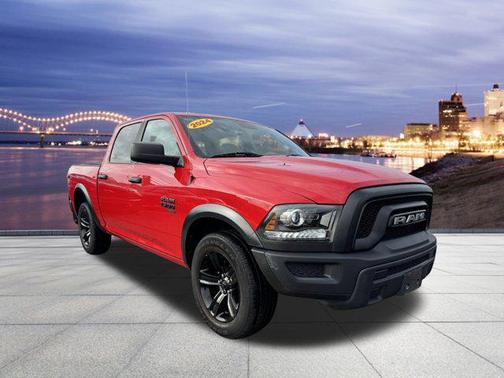2024 RAM 1500 Classic Warlock Crew Cab 4x2 5'7' Box