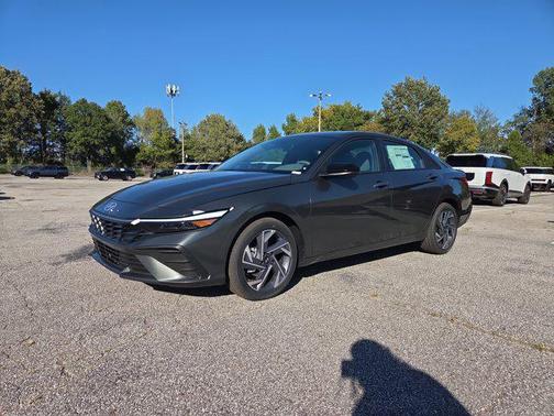 2025 Hyundai ELANTRA Sport
