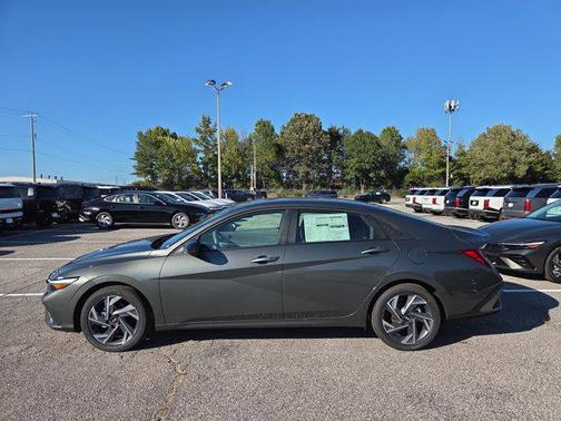 2025 Hyundai ELANTRA Sport