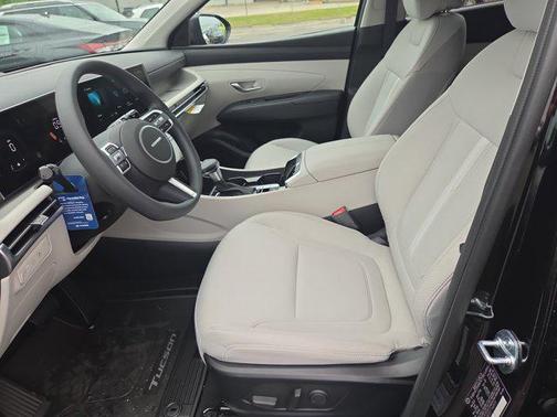 Phantom Black 2026 Hyundai TUCSON SEL