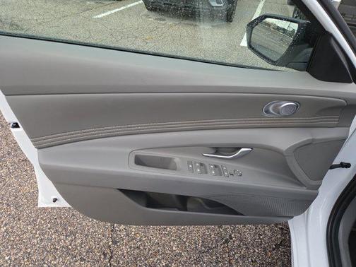 2026 Hyundai ELANTRA Sport