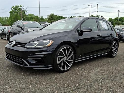 Deep Black Pearl 2019 Volkswagen Golf R 2.0T Manual