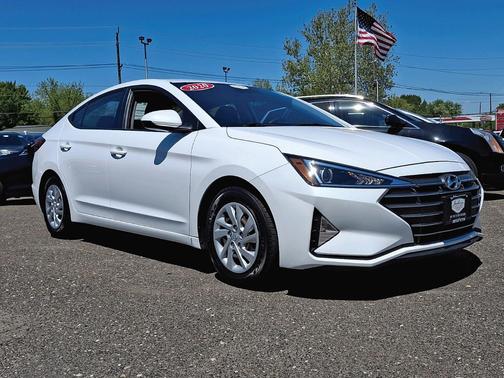 Quartz White Pearl 2020 Hyundai ELANTRA SE