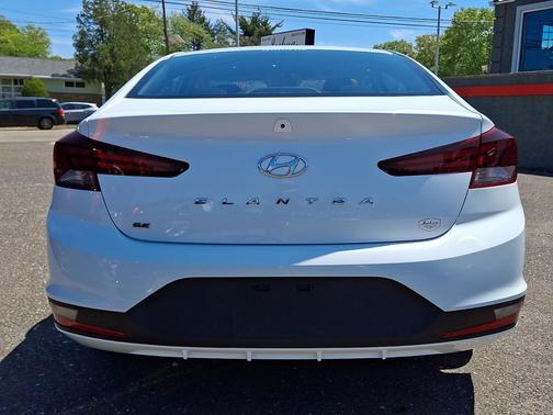 Quartz White Pearl 2020 Hyundai ELANTRA SE