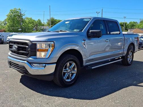 Iconic Silver Metallic 2024 Ford F-150 XLT