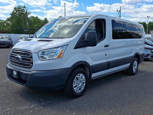 Oxford White 2015 Ford Transit-150 XLT