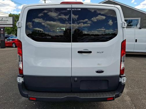 Oxford White 2015 Ford Transit-150 XLT