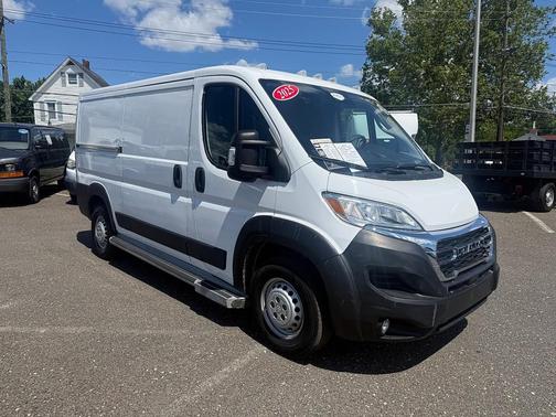 Bright White Clearcoat 2025 RAM ProMaster 2500 Tradesman