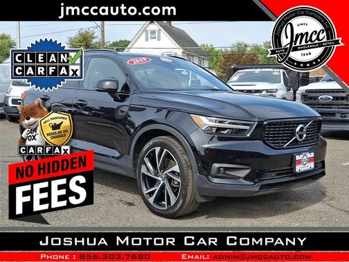 2019 Volvo XC40 T5 R-Design