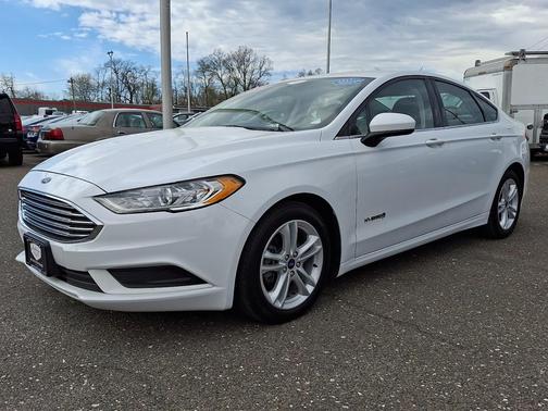 Oxford White 2018 Ford Fusion Hybrid S