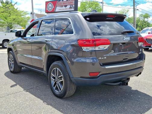 Granite Crystal Metallic Clearcoat 2019 Jeep Grand Cherokee Limited