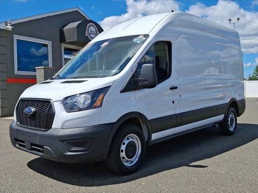 2022 Ford Transit-250 Base