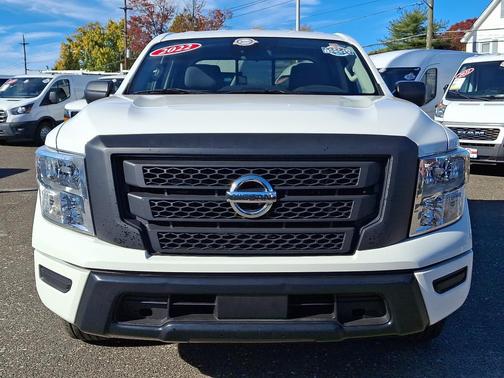 2022 Nissan Titan S