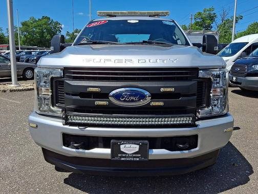 Ingot Silver Metallic 2017 Ford F-350 XL