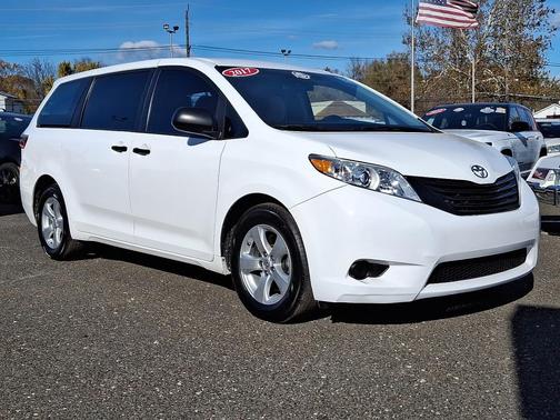 2017 Toyota Sienna SE