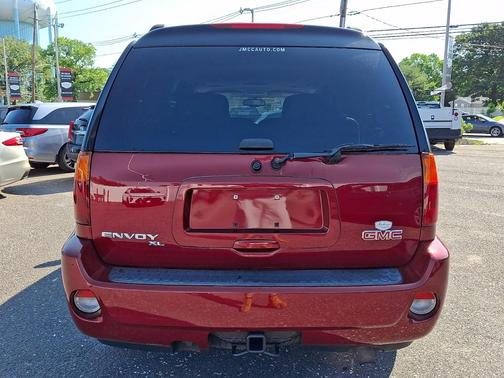 Cranberry Red Metallic 2006 GMC Envoy XL Denali