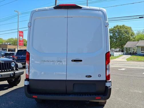 2023 Ford Transit-250 Base