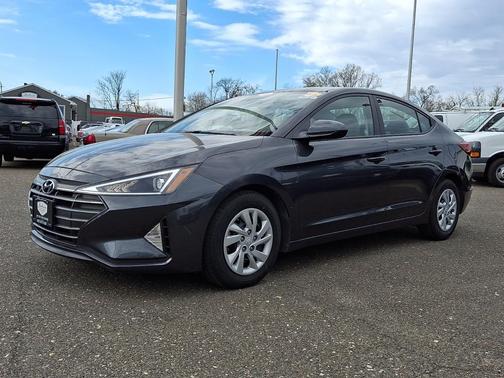 2020 Hyundai ELANTRA SE