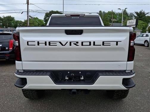 Iridescent Pearl Tricoat 2020 Chevrolet Silverado 1500 RST