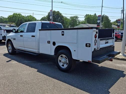 Bright White Clearcoat 2017 RAM 3500 Tradesman Crew Cab 4x2 8' Box