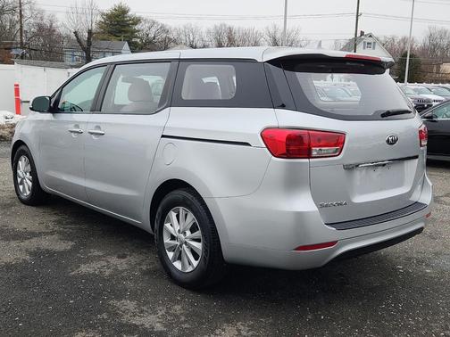 2018 Kia Sedona L