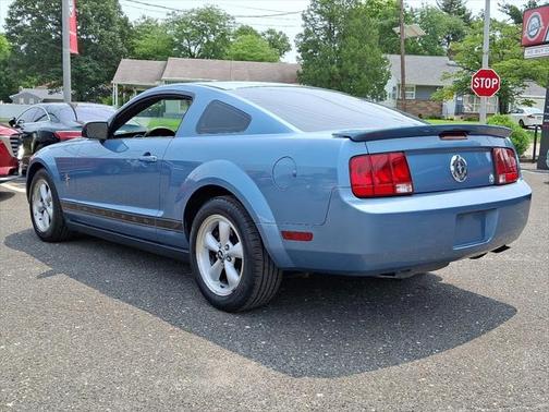 2008 Ford Mustang Deluxe