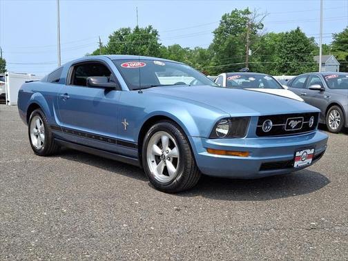 2008 Ford Mustang Deluxe