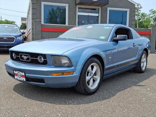 2008 Ford Mustang Deluxe