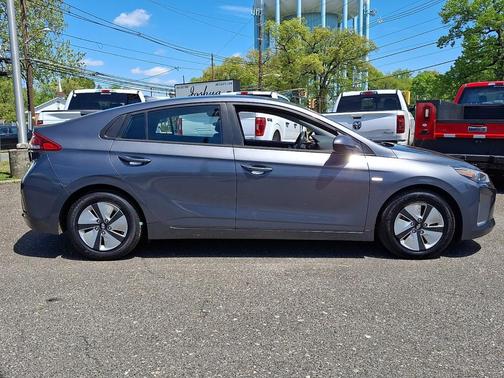 Summit Gray Pearl 2019 Hyundai IONIQ Hybrid Blue