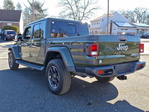 2021 Jeep Gladiator Overland
