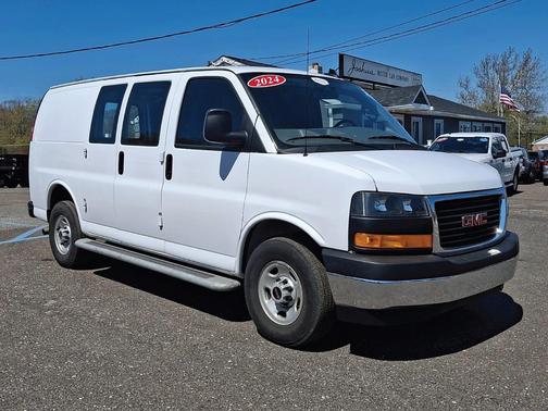 2024 GMC Savana 2500 Work Van
