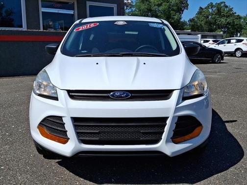 2016 Ford Escape S