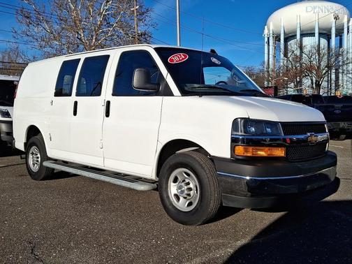 2024 Chevrolet Express 2500 RWD 2500 Regular Wheelbase WT
