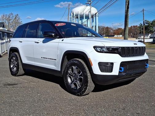 2022 Jeep Grand Cherokee 4xe Trailhawk