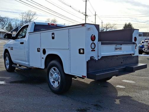 2018 RAM 2500 Tradesman Regular Cab 4x2 8' Box