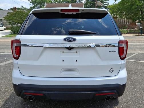2016 Ford Explorer Base