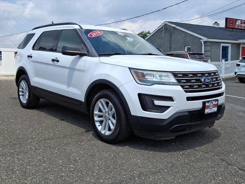 2016 Ford Explorer Base
