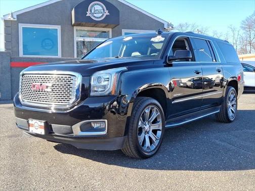 2017 GMC Yukon XL Denali