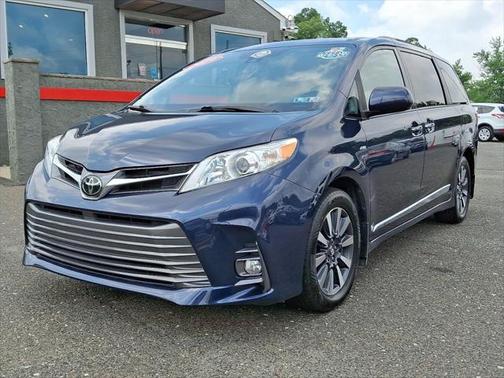2019 Toyota Sienna XLE Premium