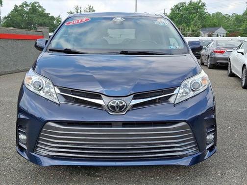 2019 Toyota Sienna XLE Premium