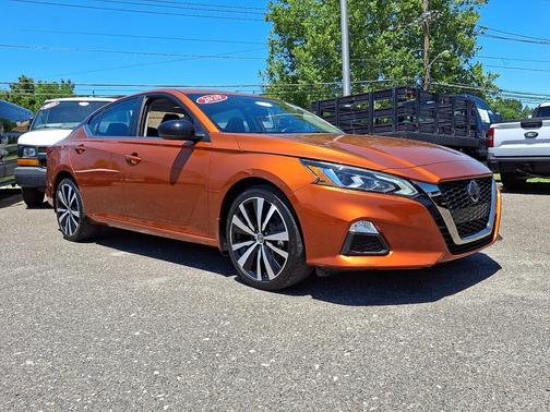 2020 Nissan Altima SR Intelligent AWD