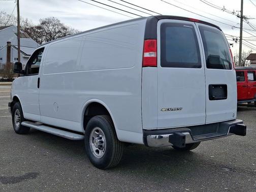 2024 Chevrolet Express 2500 RWD 2500 Regular Wheelbase WT