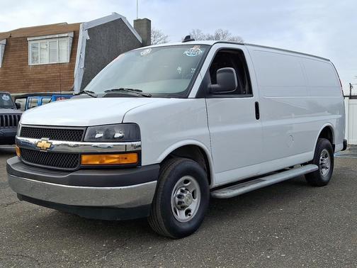 2024 Chevrolet Express 2500 RWD 2500 Regular Wheelbase WT