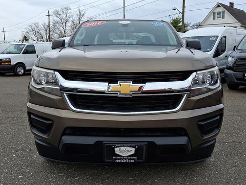 Brownstone Metallic 2016 Chevrolet Colorado WT