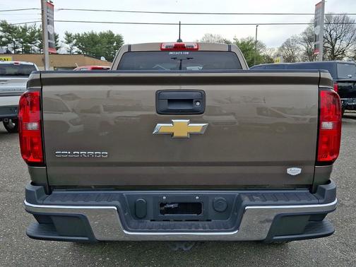Brownstone Metallic 2016 Chevrolet Colorado WT
