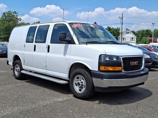 2023 GMC Savana 2500 Work Van