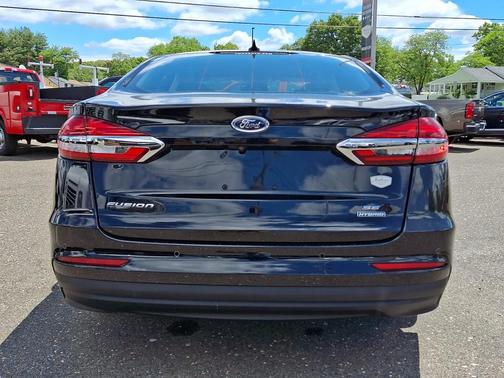 Agate Black Metallic 2020 Ford Fusion Hybrid SE