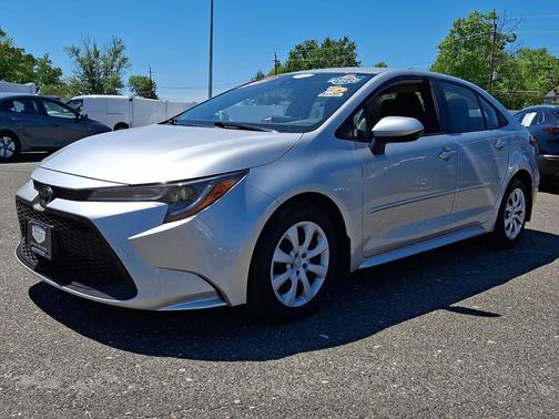 Classic Silver Metallic 2021 Toyota Corolla LE